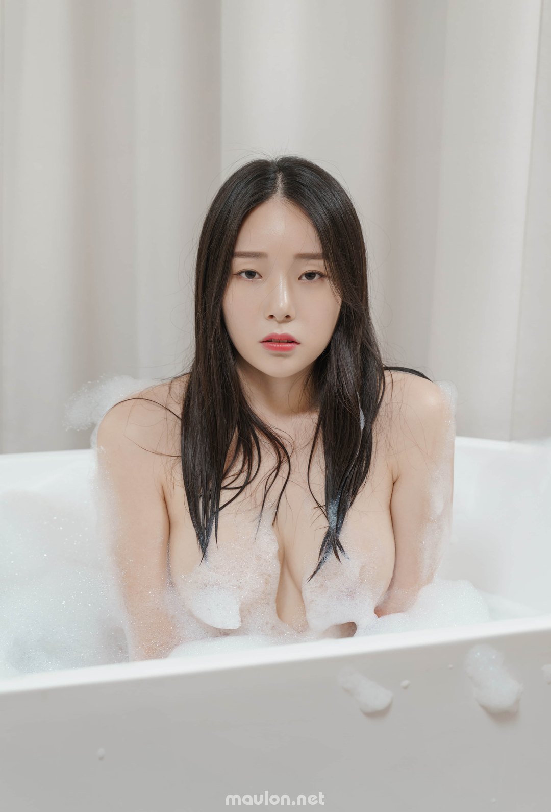 MauLon.Net - Ảnh sex Mùi hương em nồng say một chút dạ hương 3