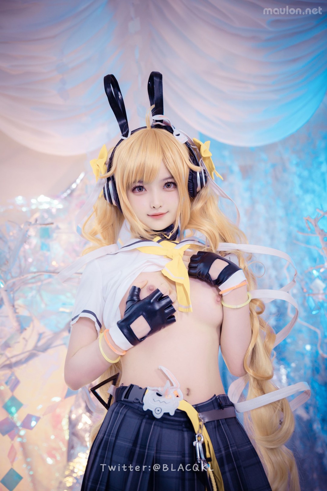 Maulon.Net - Ảnh sex cosplay Kute chạng háng 6