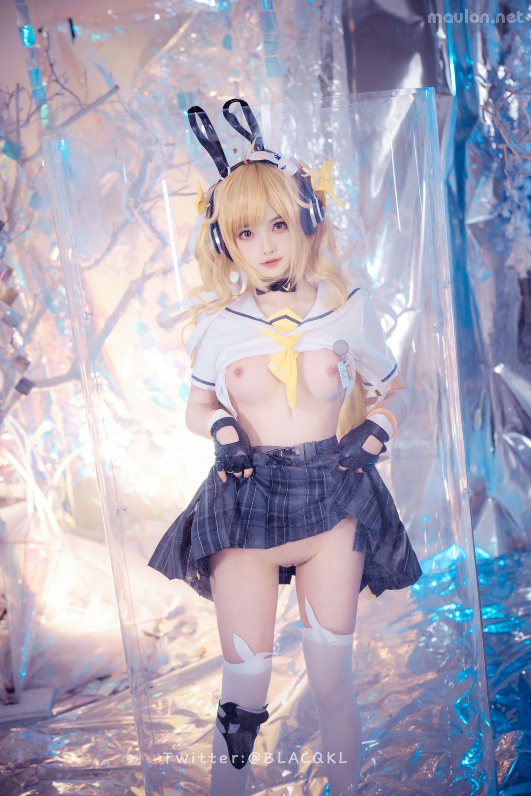 Maulon.Net - Ảnh sex cosplay Kute chạng háng 11