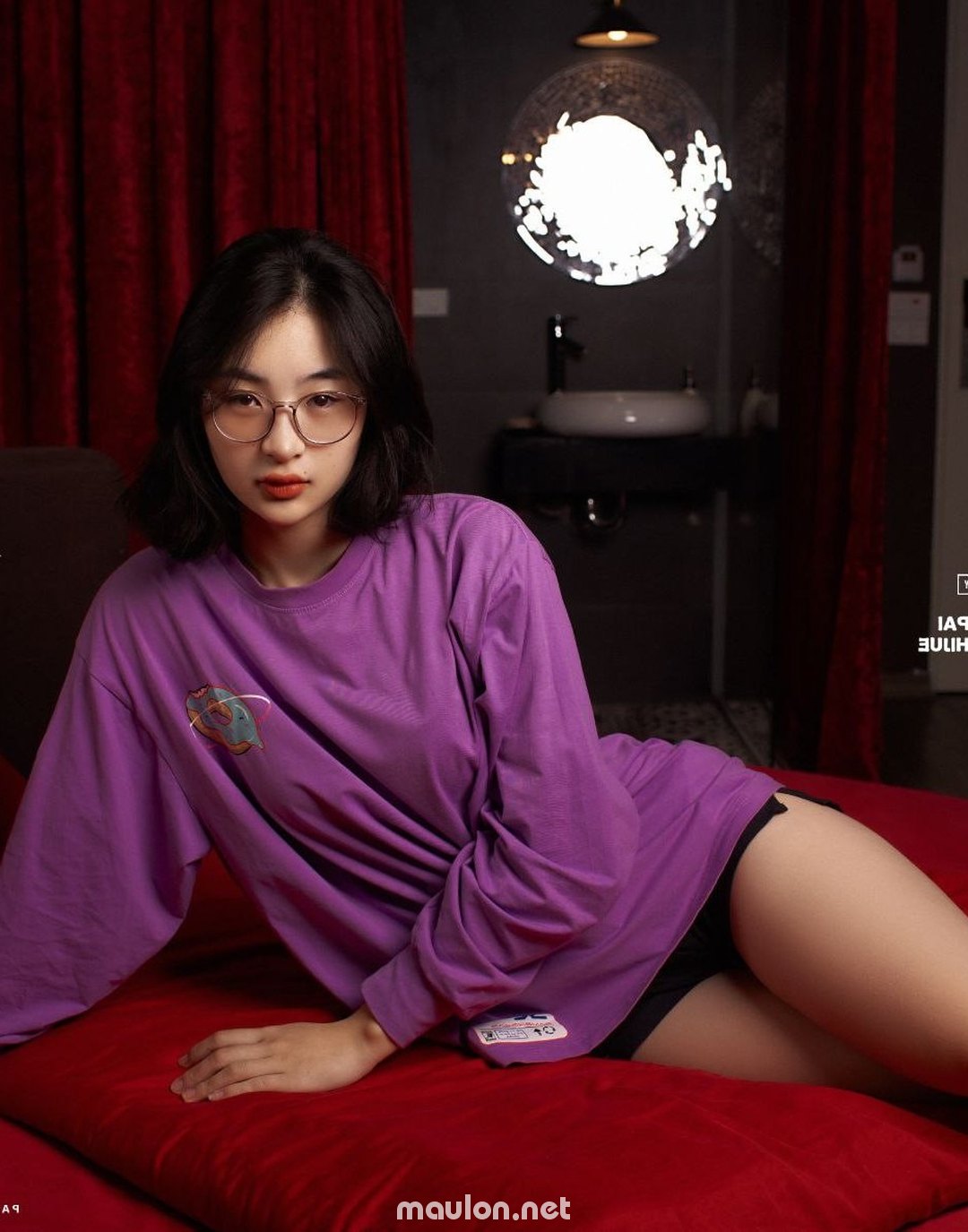 MauLon.Net - Ảnh sex Em yêu màu tím mộng mơ 19