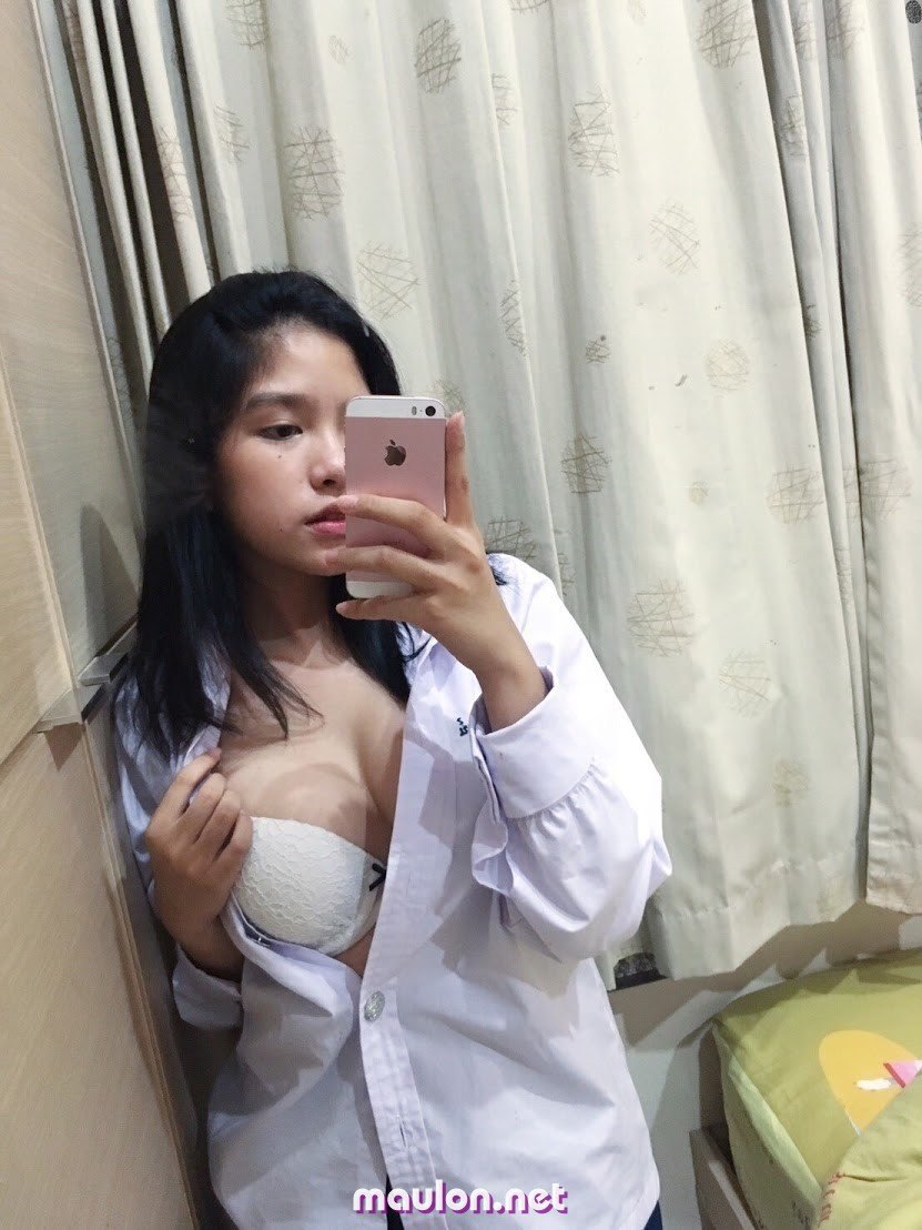 MauLon.Net - Ảnh sex học sinh Thái Lan show hàng 21