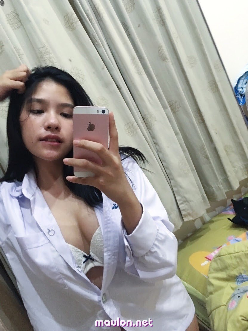 MauLon.Net - Ảnh sex học sinh Thái Lan show hàng 30