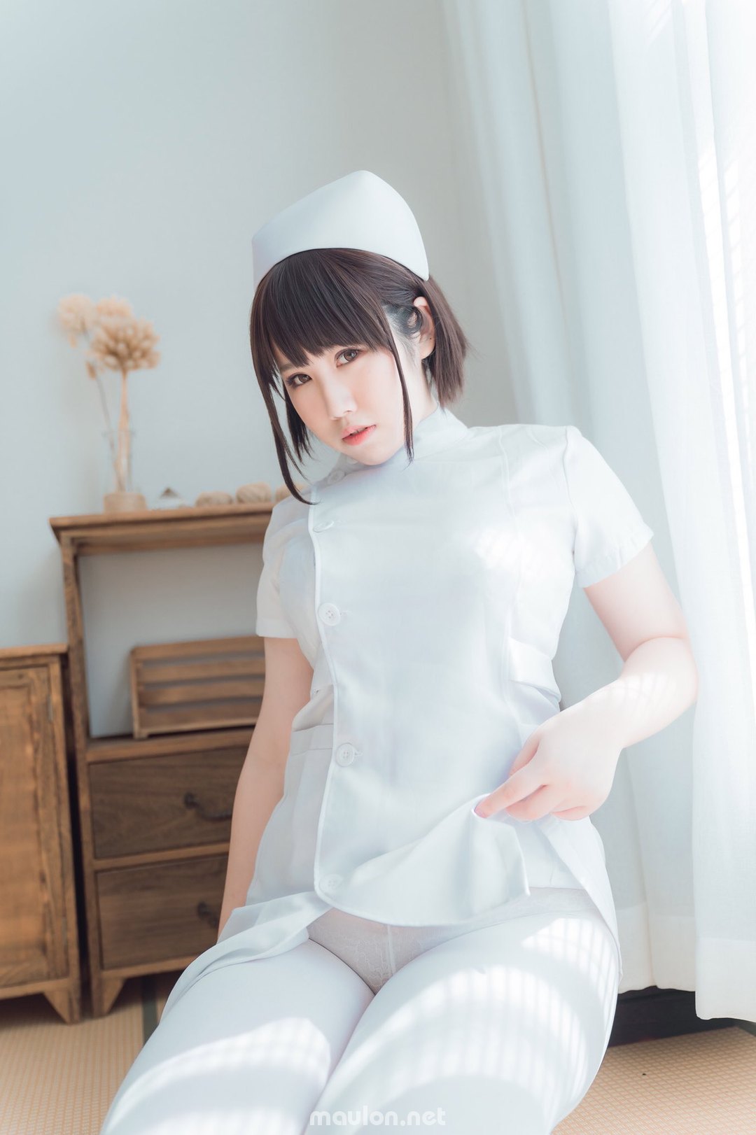 MauLon.Net - Ảnh sex cosplay những nữ y tá dâm đãng 17